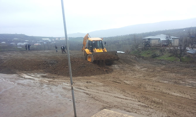 Üçyan ilkokulu bahçe alanı genişletme çalışmaları galerisi resim 18